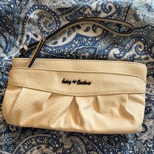 Juicy Couture White Swan Cream Pleated Wristlet Clutch